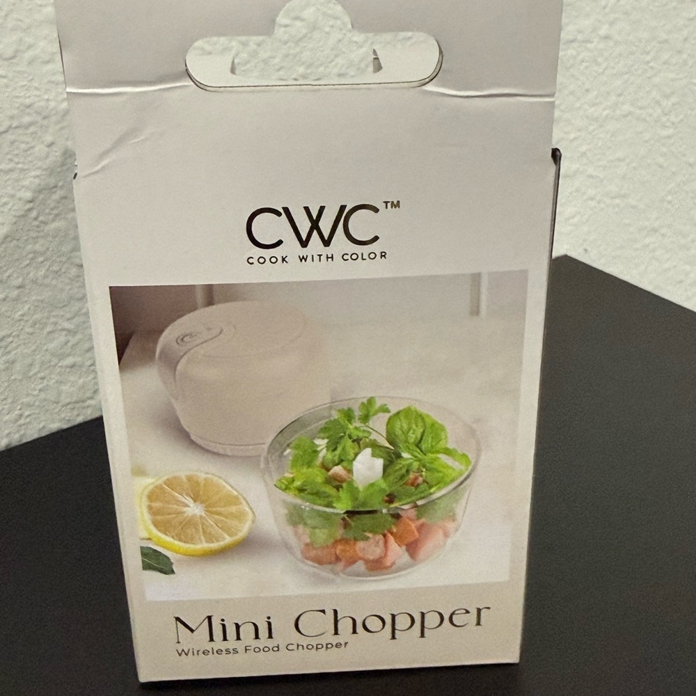CWC Mini Chopper - White - Picture 2 of 2